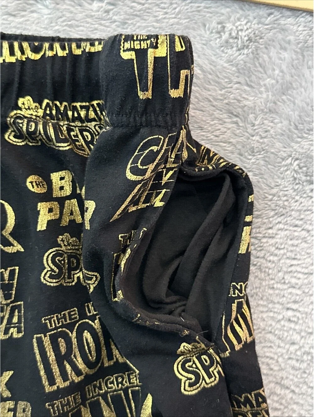 Marvel Legends Pajama Bottoms Faux Gold Large Mens Flashy Text Captain America
